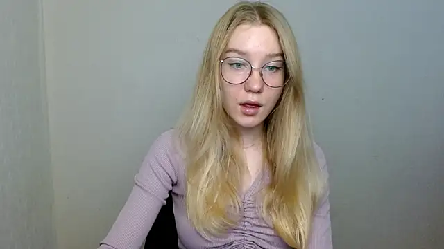 cindi hot online show from November 2025 08:46:02 AM