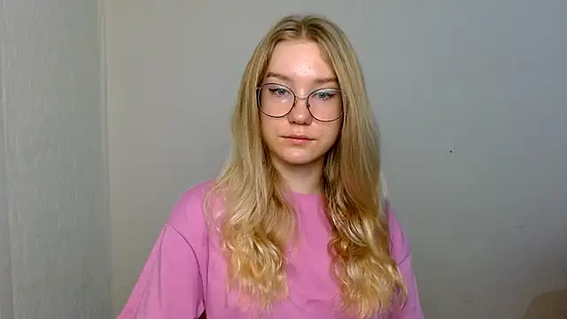 cindi hot online show from November 2025 08:28:01 AM