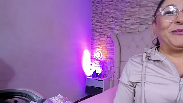 Gina Myers online show from February 2026 01:04:02 PM