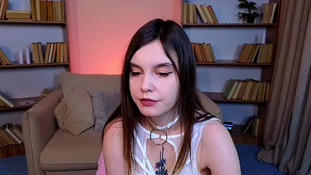 SusieMorris online show from January 2025 01:54:01 AM