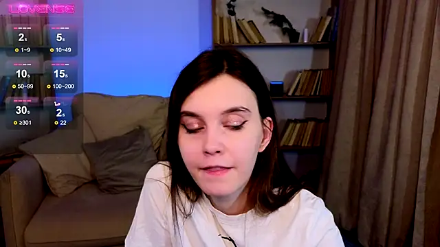 Snapshot of SusieMorris chatting on February 2025 08:07:01 AM SusieMorris online show from February 2025 08:07:01 AM