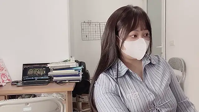 Bamboo Swetie online show from September 2025 02:38:01 PM