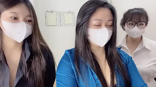 Bamboo Swetie online show from December 2025 03:28:02 PM