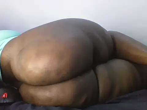 Snapshot of Gorgeous_ass20 chatting on July 2026 12:01:01 AM Gorgeous ass20 online show from July 2026 12:01:01 AM