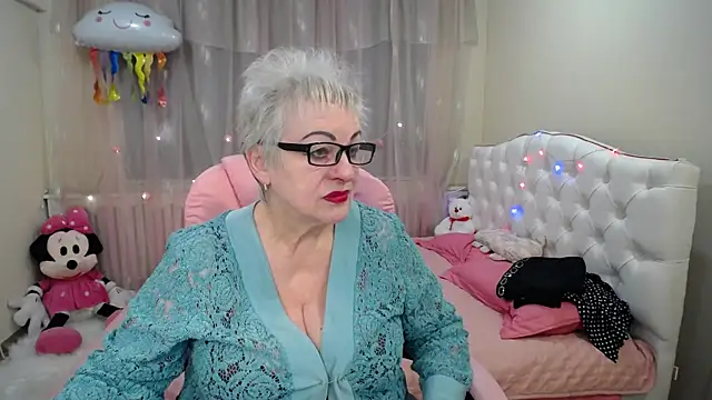 KayleSmoll online show from January 2025 07:13:02 PM