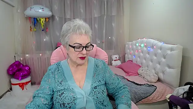KayleSmoll online show from January 2025 04:37:02 AM