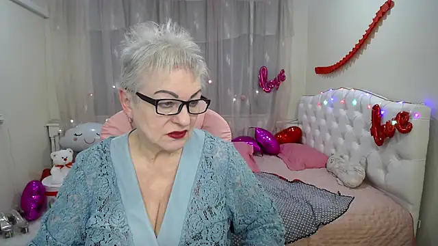 KayleSmoll online show from February 2025 10:50:02 PM