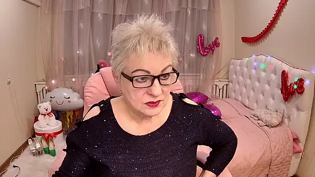 KayleSmoll online show from March 2025 07:42:02 PM