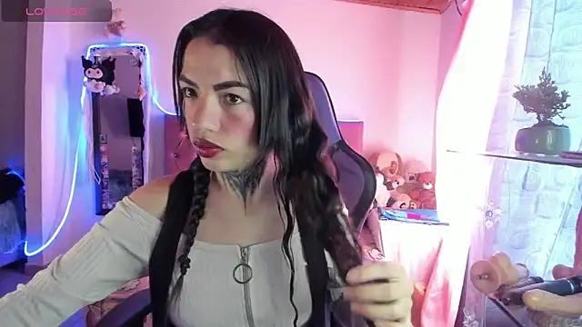 Snapshot of Alice_ch1 chatting on September 2025 01:26:02 PM Alice ch1 online show from September 2025 01:26:02 PM