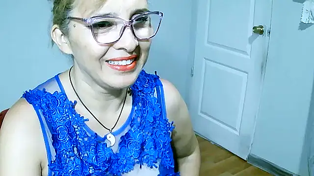 leona- online show from February 2025 11:25:02 PM