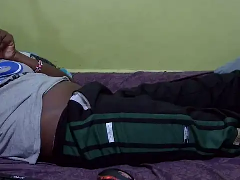 Snapshot of QUEEN-LIZ chatting on October 2025 06:07:01 PM QUEEN-LIZ online show from October 2025 06:07:01 PM