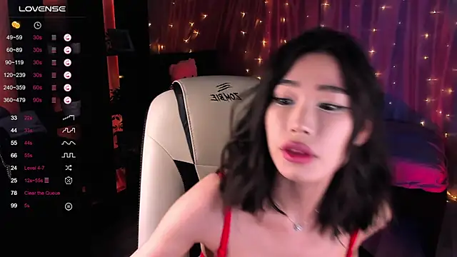 Snapshot of sensualily chatting on December 2024 06:31:01 PM sensualily online show from December 2024 06:31:01 PM