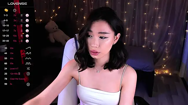 Snapshot of sensualily chatting on January 2025 10:17:01 PM sensualily online show from January 2025 10:17:01 PM