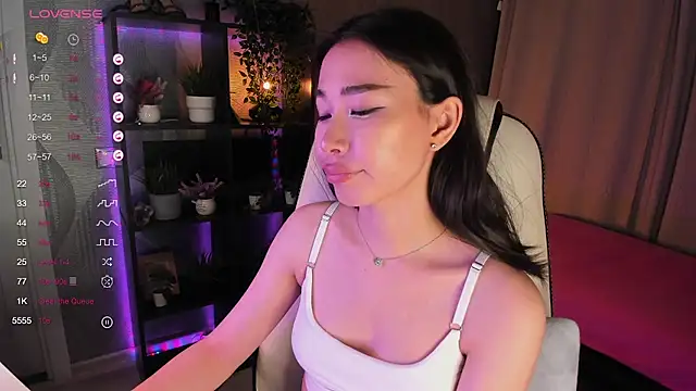 Snapshot of sensualily chatting on September 2025 03:46:02 PM sensualily online show from September 2025 03:46:02 PM