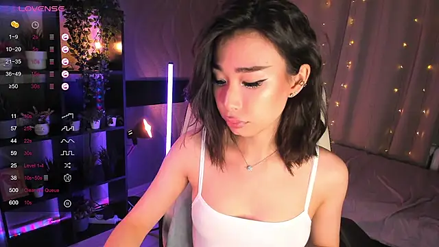 sensualily online show from November 2025 03:47:01 PM