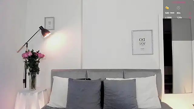 Hannaos online show from November 2025 10:47:02 AM