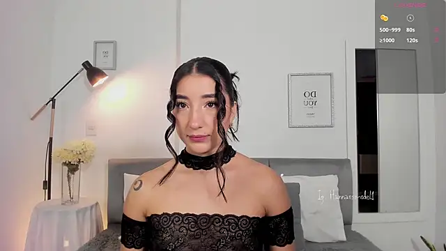 Hannaos online show from November 2025 11:01:02 AM