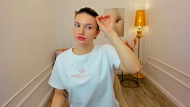 SelenaeMoore online show from April 2026 03:26:01 AM