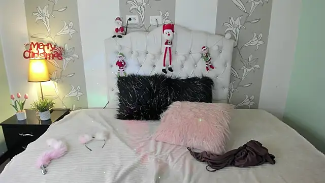 Snapshot of Esteff__o2 chatting on December 2024 08:04:01 PM Esteff o2 online show from December 2024 08:04:01 PM