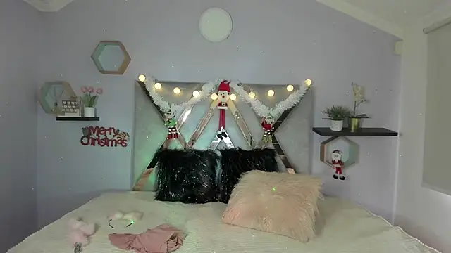 Snapshot of Esteff__o2 chatting on December 2024 07:06:01 PM Esteff o2 online show from December 2024 07:06:01 PM
