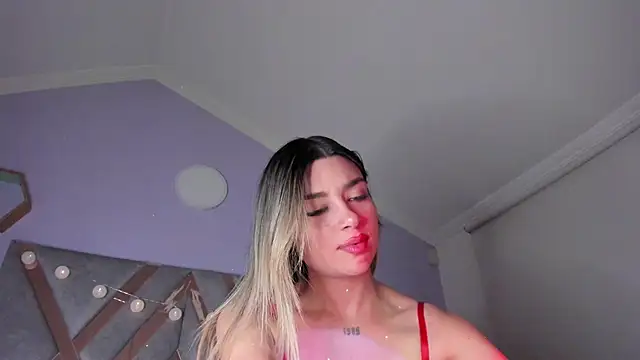 Snapshot of Esteff__o2 chatting on January 2025 01:53:02 AM Esteff o2 online show from January 2025 01:53:02 AM