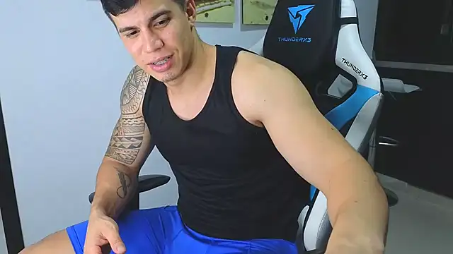 Snapshot of Ethanstill1 chatting on February 2025 03:52:02 AM Ethanstill1 online show from February 2025 03:52:02 AM