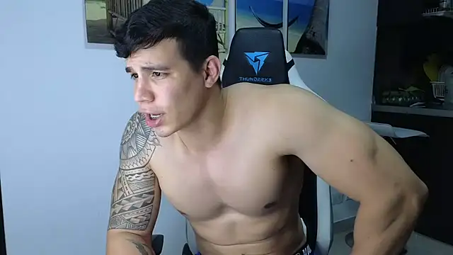 Snapshot of Ethanstill1 chatting on February 2025 02:35:01 AM Ethanstill1 online show from February 2025 02:35:01 AM