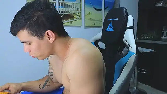 Snapshot of Ethanstill1 chatting on February 2025 05:37:02 AM Ethanstill1 online show from February 2025 05:37:02 AM