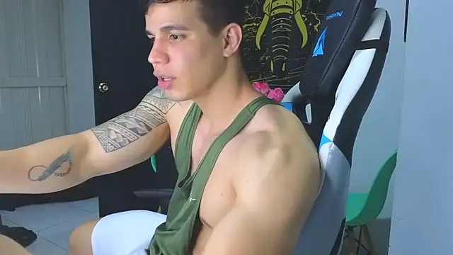 Snapshot of Ethanstill1 chatting on March 2025 03:04:02 AM Ethanstill1 online show from March 2025 03:04:02 AM