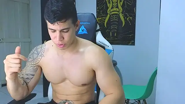 Snapshot of Ethanstill1 chatting on March 2025 04:13:01 AM Ethanstill1 online show from March 2025 04:13:01 AM