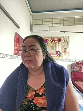 Snapshot of NDith chatting on July 2026 04:19:01 AM NDith online show from July 2026 04:19:01 AM
