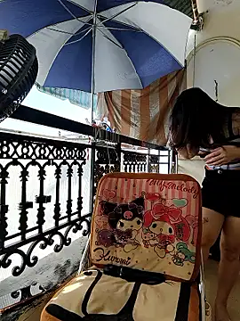 lyna bl online show from December 2025 01:11:01 AM