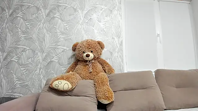 Snapshot of Karina_sunny chatting on February 2025 07:45:02 PM Karina sunny online show from February 2025 07:45:02 PM