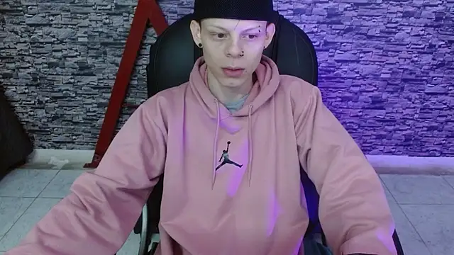 Matthew Boy  online show from March 2025 12:31:02 PM