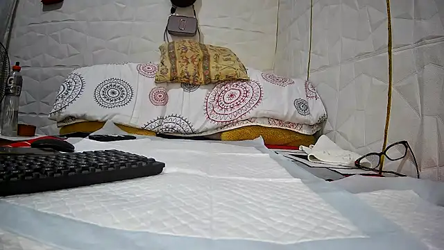 Mendoza Amaranata online show from September 2025 04:55:02 AM