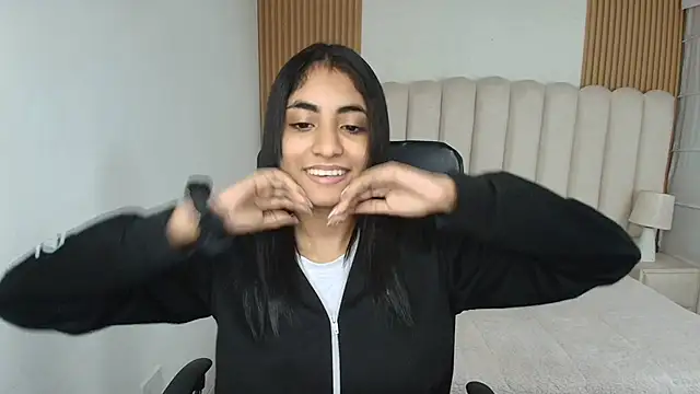 shaneelle online show from April 2026 03:07:02 AM