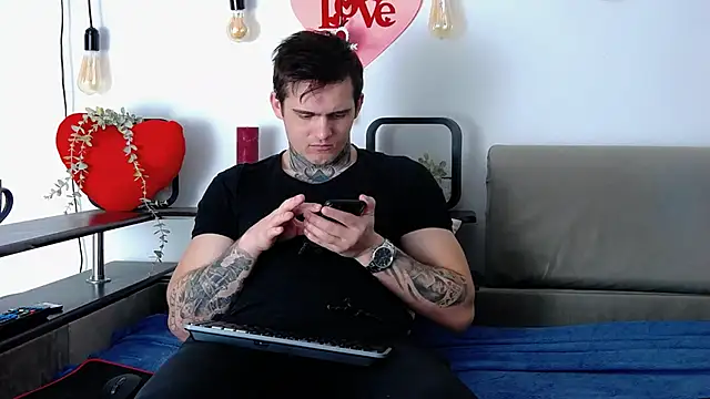 CarterCole online show from February 2025 08:00:02 AM