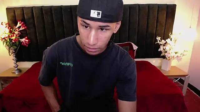 soft attraction online show from February 2026 07:40:01 PM