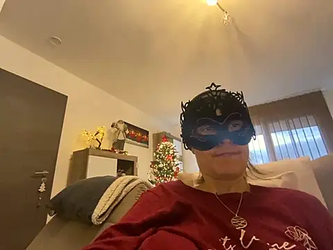 Marilou1983 online show from December 2024 01:55:02 PM