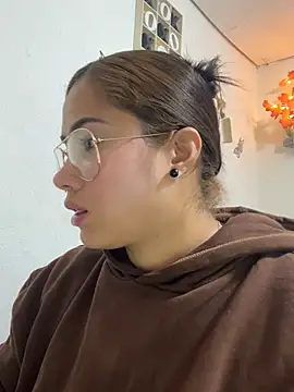 Snapshot of Sweet__Nurse1 chatting on February 2026 03:32:02 PM Sweet Nurse1 online show from February 2026 03:32:02 PM