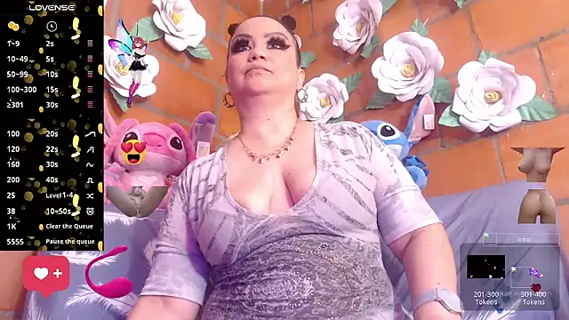 IngritBitch online show from November 2025 02:30:01 PM