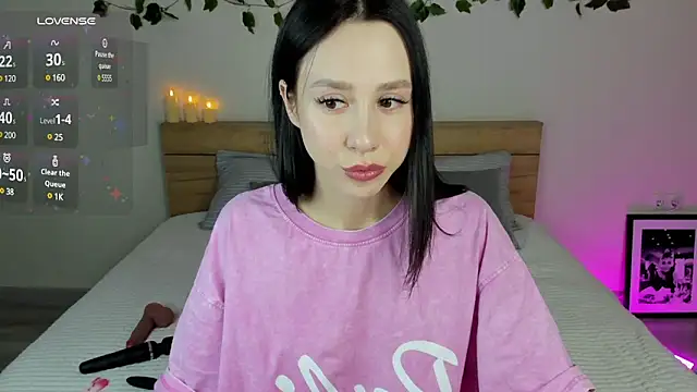 Amelia Martinz online show from December 2024 03:20:02 PM