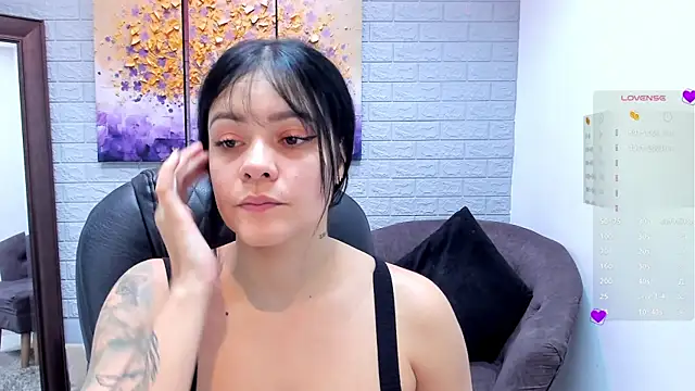 Snapshot of StefyGil_ chatting on May 2026 12:01:01 PM StefyGil online show from May 2026 12:01:01 PM