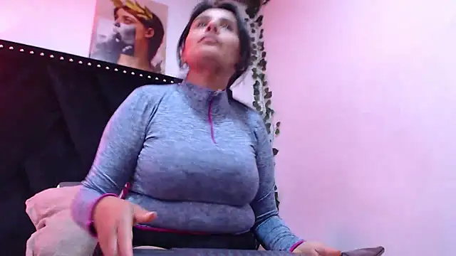  Marcela   online show from September 2025 12:28:01 PM