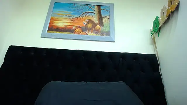 Snapshot of SpicyQueenxxxx chatting on February 2025 04:37:01 AM SpicyQueenxxxx online show from February 2025 04:37:01 AM