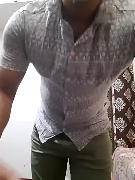 Guyinshortss online show from November 2025 06:59:02 PM