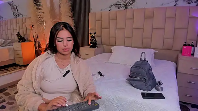 EmmaTorres  online show from February 2026 10:08:02 PM