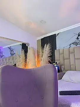 EmmaTorres  online show from April 2026 03:05:01 AM