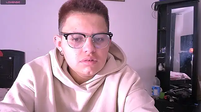 Snapshot of tatsumi_nao chatting on December 2024 11:24:01 PM tatsumi nao online show from December 2024 11:24:01 PM