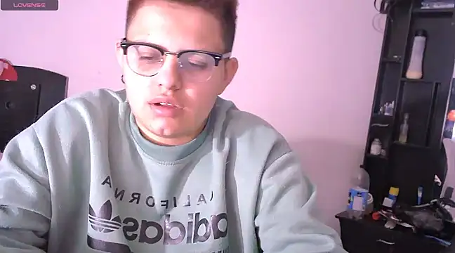 Snapshot of tatsumi_nao chatting on December 2024 02:39:01 AM tatsumi nao online show from December 2024 02:39:01 AM